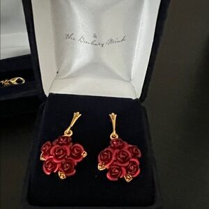 Elegant Red Rose Earrings and bracelet set